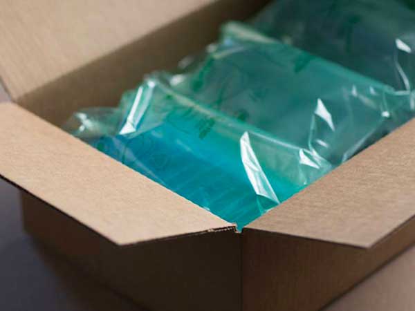green_recycled_packaging_void_fill_pillows Fornire-il-miglior-servizio-possibile